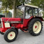 Tractor merk International 644